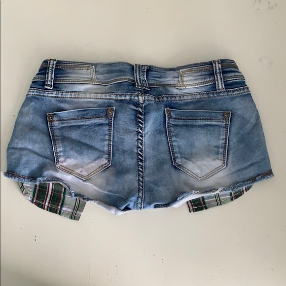 Booty shorts - Picture 2 of 2